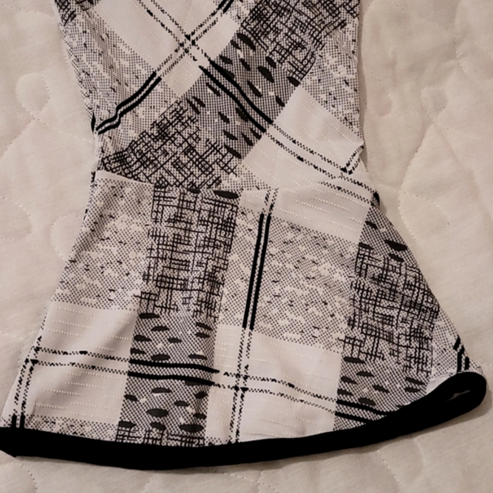 Adele & May blouse with 3/4 length bell sleeves. Host Pick! 🥳 - Picture 3 of 3